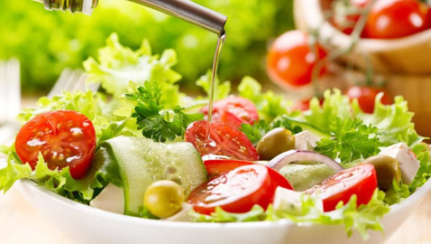 6 وصفات سلطة صيفية مقرمشة ومنعشة