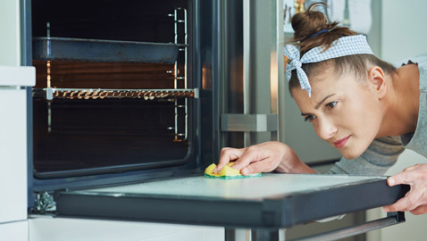 هل يزعجك تنظيف الشواية؟.. إليك الطريقة الصحيحة لذلك