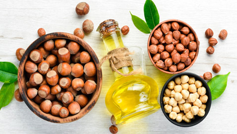 يحتوي على مضادات الأكسدة.. زيت البندق البديل الصحي للزيت والزبدة