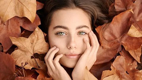 روتين الخريف.. كل ما تحتاج إليه البشرة من عناية في هذا الفصل