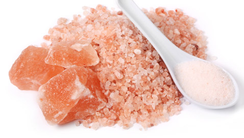 فوائد ملح الهملايا الوردي وأهم أضراره