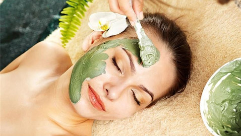 هذا الشاي المرطب.. سر البشرة الخالية من العيوب