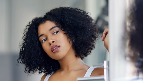 قائمة بأفضل أنواع الشامبو للشعر المجعد