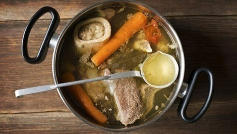 حساء العظام مصدر للبروتينات الكاملة