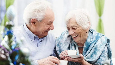 خبراء صحة: 5 عادات يجب تجنبها بعد سن الـ60