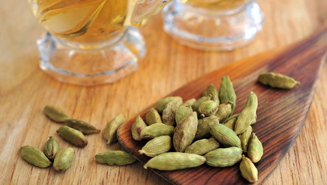 فوائد شرب الهيل على الريق كوب واحد لعلاج كل هذه الأمراض ومن أول استخدام