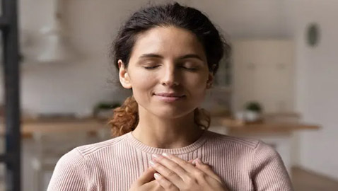 بدون علاج.. إليكم 4 طرق سهلة لتحسين الصحة العقلية والنفسية