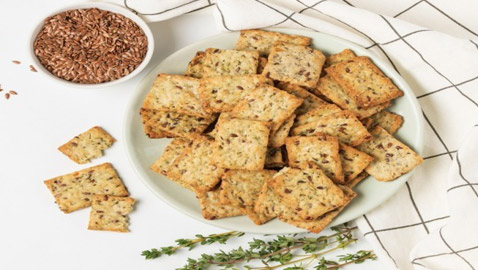 إليكم طريقة تحضير كراكرز بالزعتر صحي ولذيذ