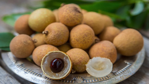 تحسن الذاكرة وتمنع فقر الدم.. إليكم فوائد فاكهة عين التنين 