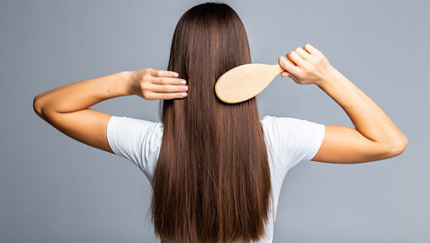 زيوت أساسية لتقوية وتغذية الشعر