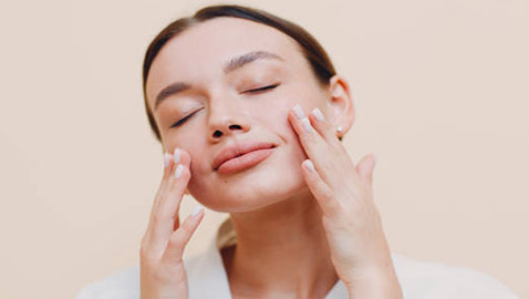 من أجل بشرة متألقة، مشرقة وصحية.. إليكم أفضل 8 عناصر غذائية