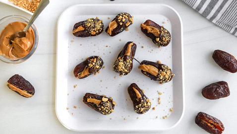 6 أفكار مختلفة لتقديم البلح في رمضان.. جددي سفرتك