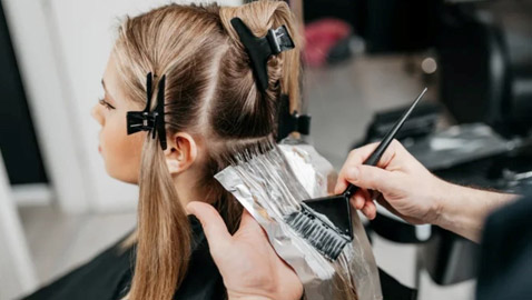 كيف تتجنبين التلف بعد صبغ شعرك الطبيعي؟