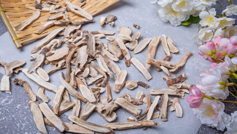 مهدئة للأعصاب ومعالجة للأمراض.. 6 فوائد مدهشة لعشبة عود الصليب