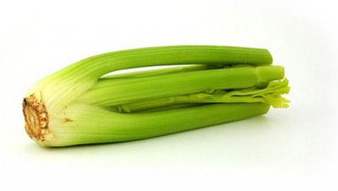 حقائق غذائية عن فوائد الكرفس وأضراره