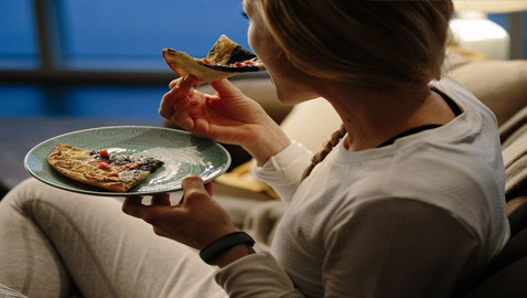 لصحة أفضل.. تجنبوا هذه الأطعمة في وجبة العشاء