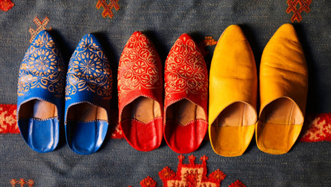 أقدم نعل صُنع بشمال إفريقيا.. أنواع البلغة المغربية ومراحل تصنيعها