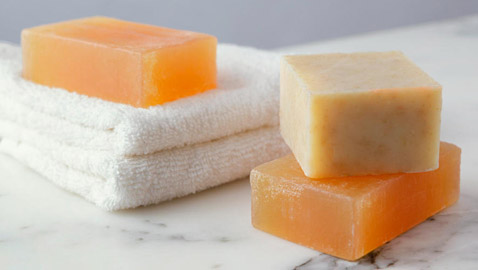 إليكم طريفة عمل صابون الكبريت بالمنزل وفوائده للبشرة