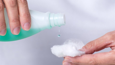 استخدامات غير متوقعة لمزيل المناكير أو الأسيتون في المنزل