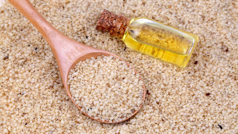 أبرزها زيادة الوزن بسرعة.. 7 فوائد صحية للسمسم